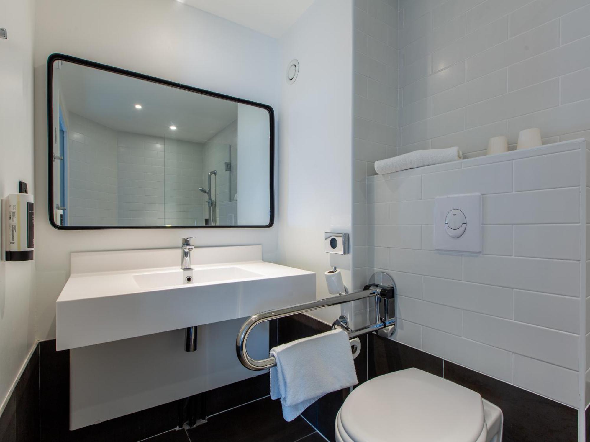 B&B Hotel Orleans Nord Saran Εξωτερικό φωτογραφία